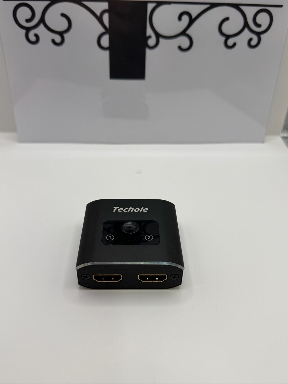 Techole 2-Port bi-directional HDMI Switch and splitter— Black